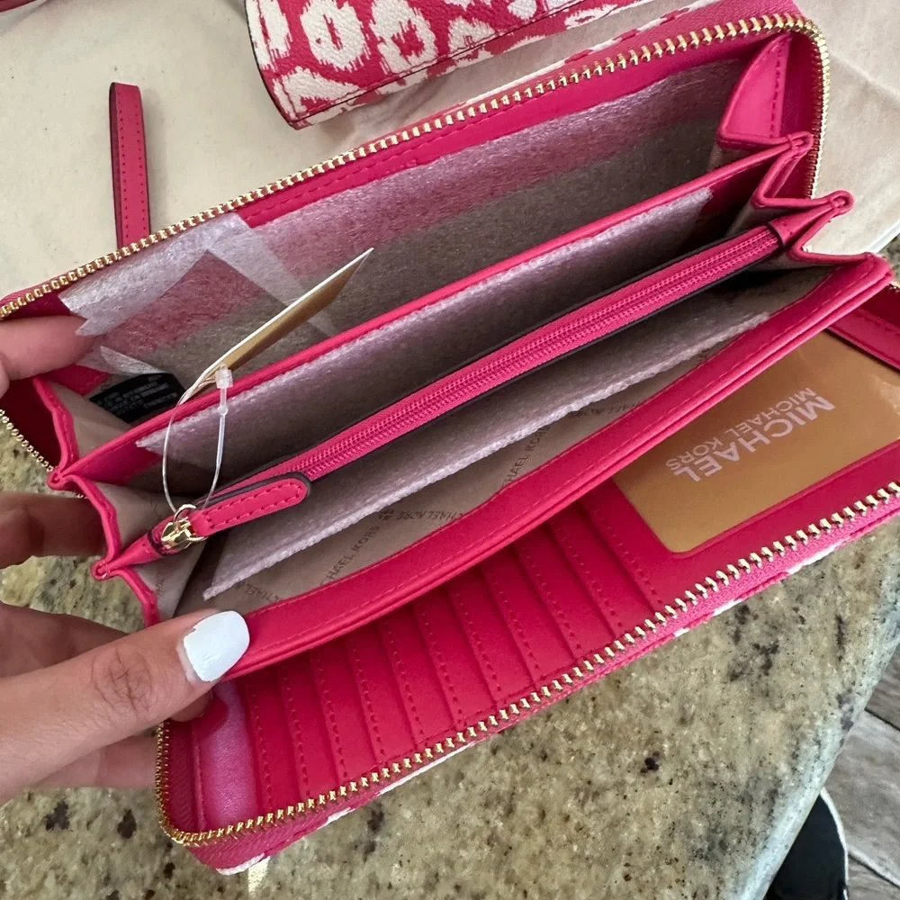 New MICHAEL MICHAEL KORS Large Logo Continental Wallet pink / ivory